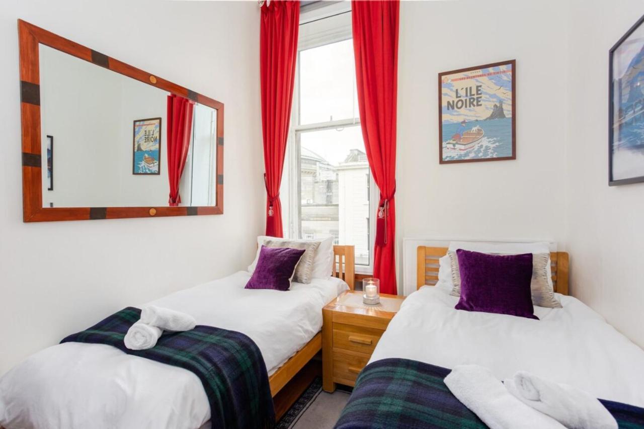 Cozy 2 Bedroom Apartment At Heart Of The Edinburgh Kültér fotó