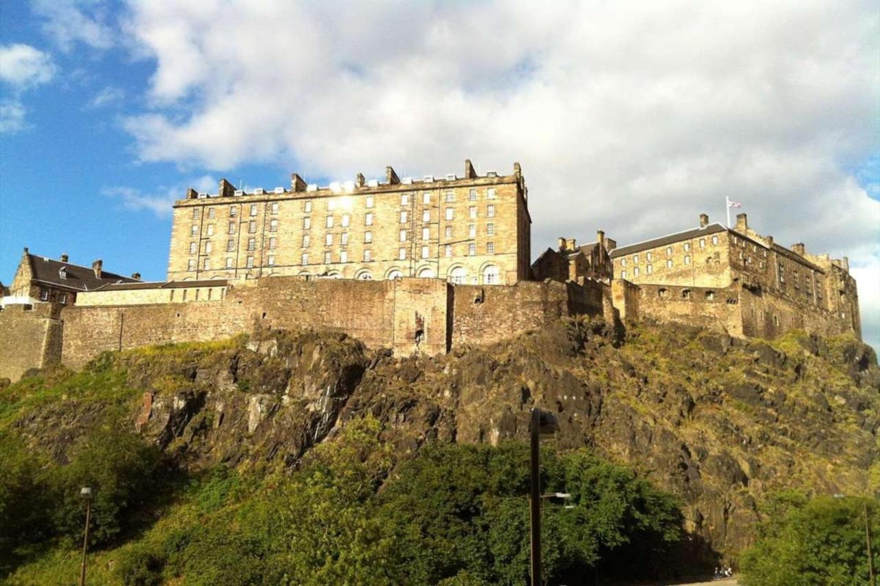 Cozy 2 Bedroom Apartment At Heart Of The Edinburgh Kültér fotó